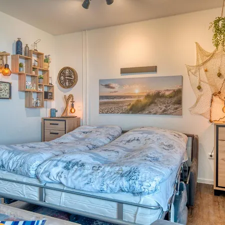 - Haus D, App 0d0407 * هايليغنهافن